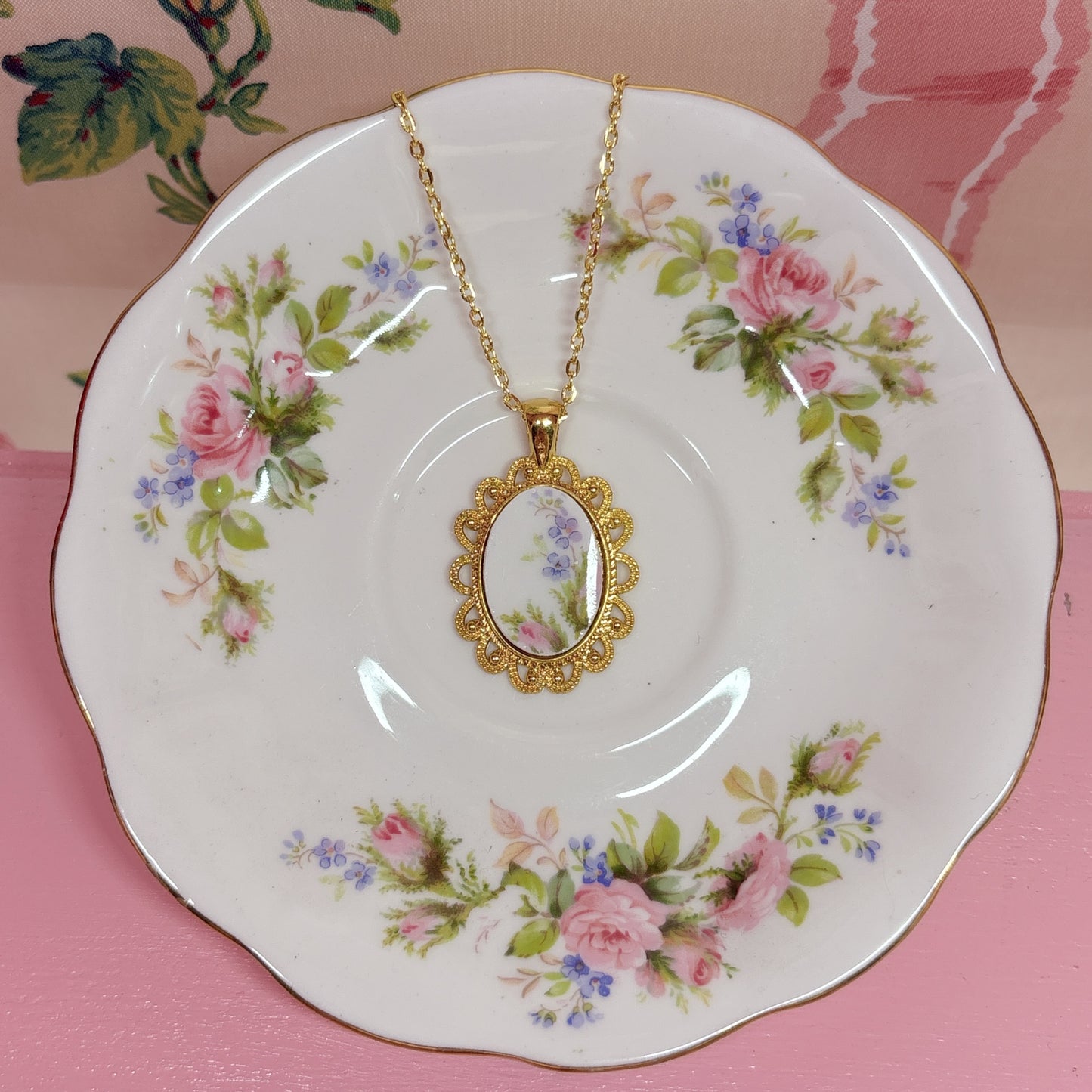 Gilded Royal Albert Necklace