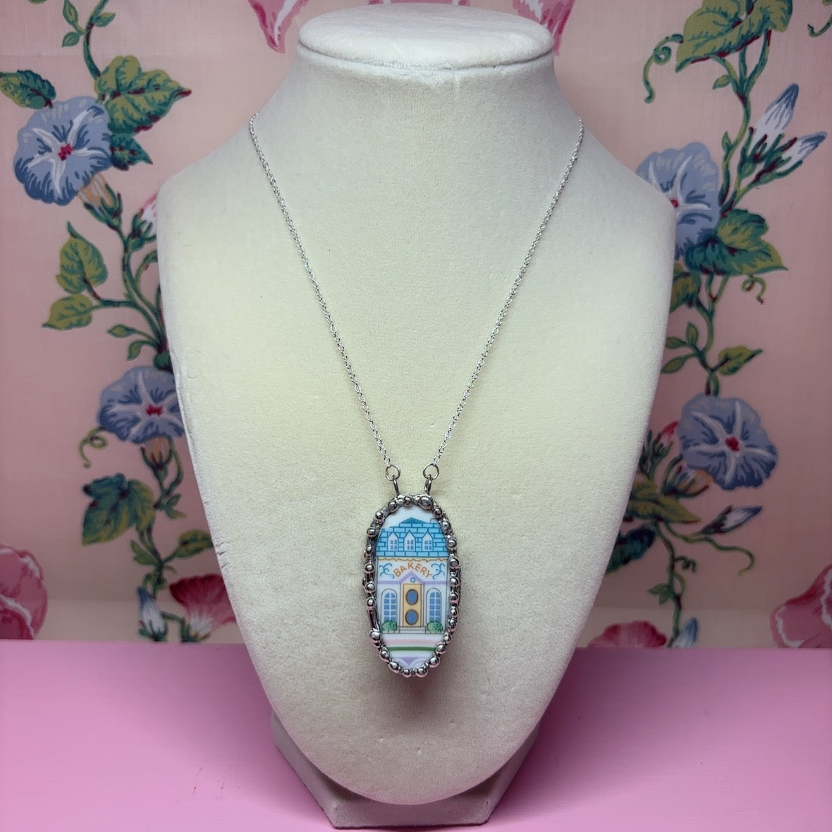 Lenox Spice Village Bakery Necklace