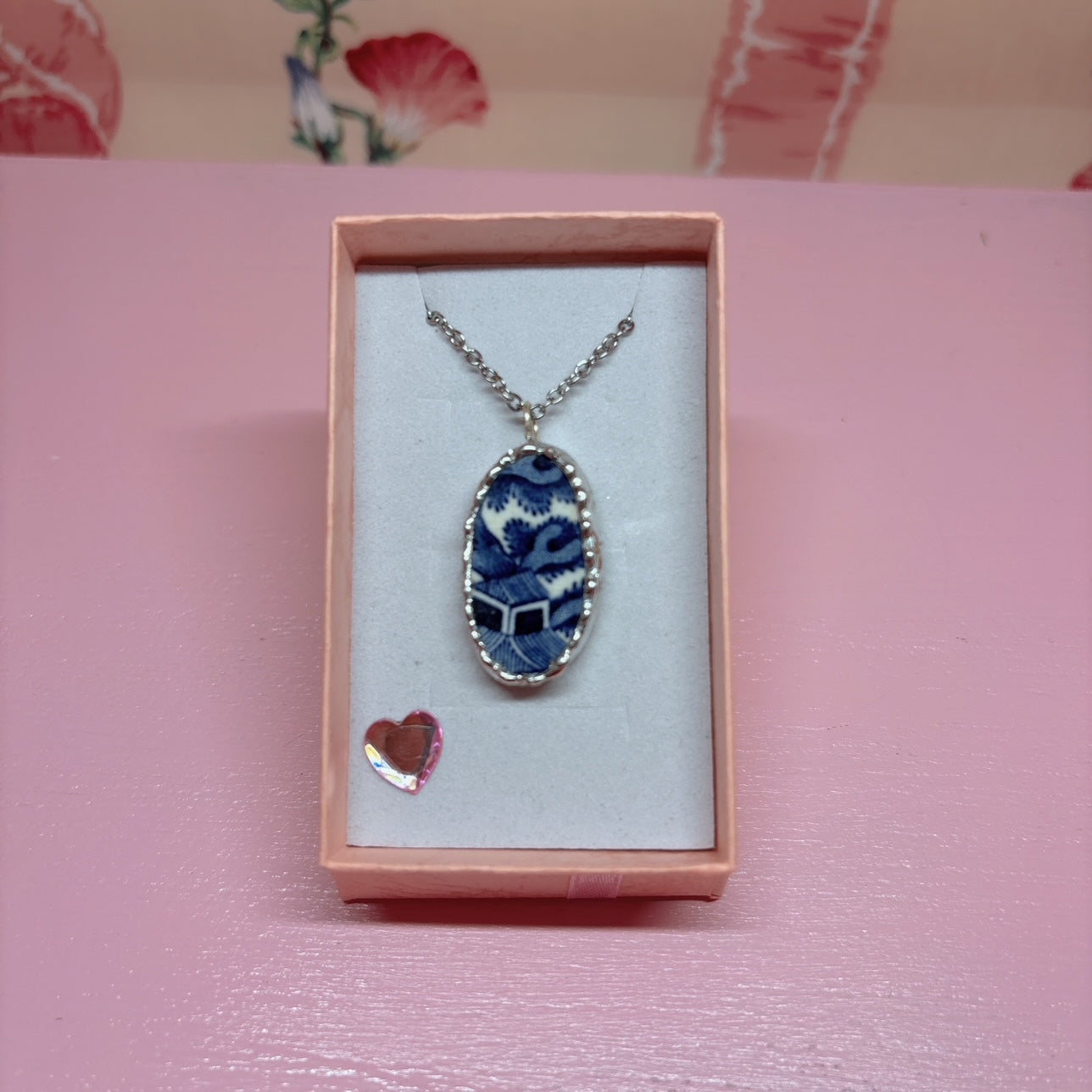 Demure Oval Shaped Blue Willow Necklace