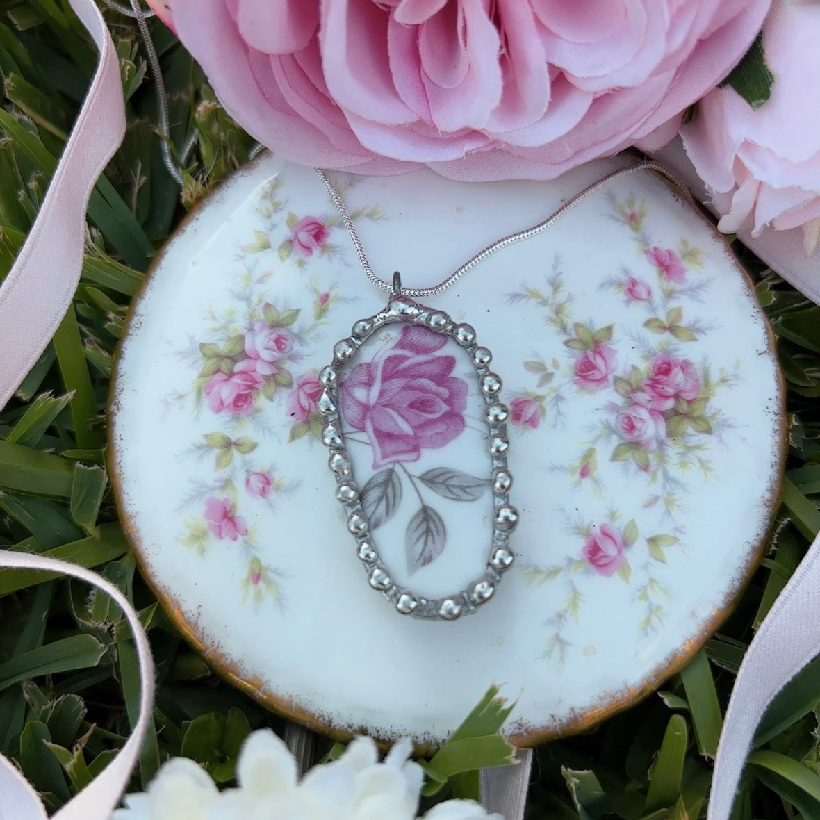 Vintage Rose Necklace