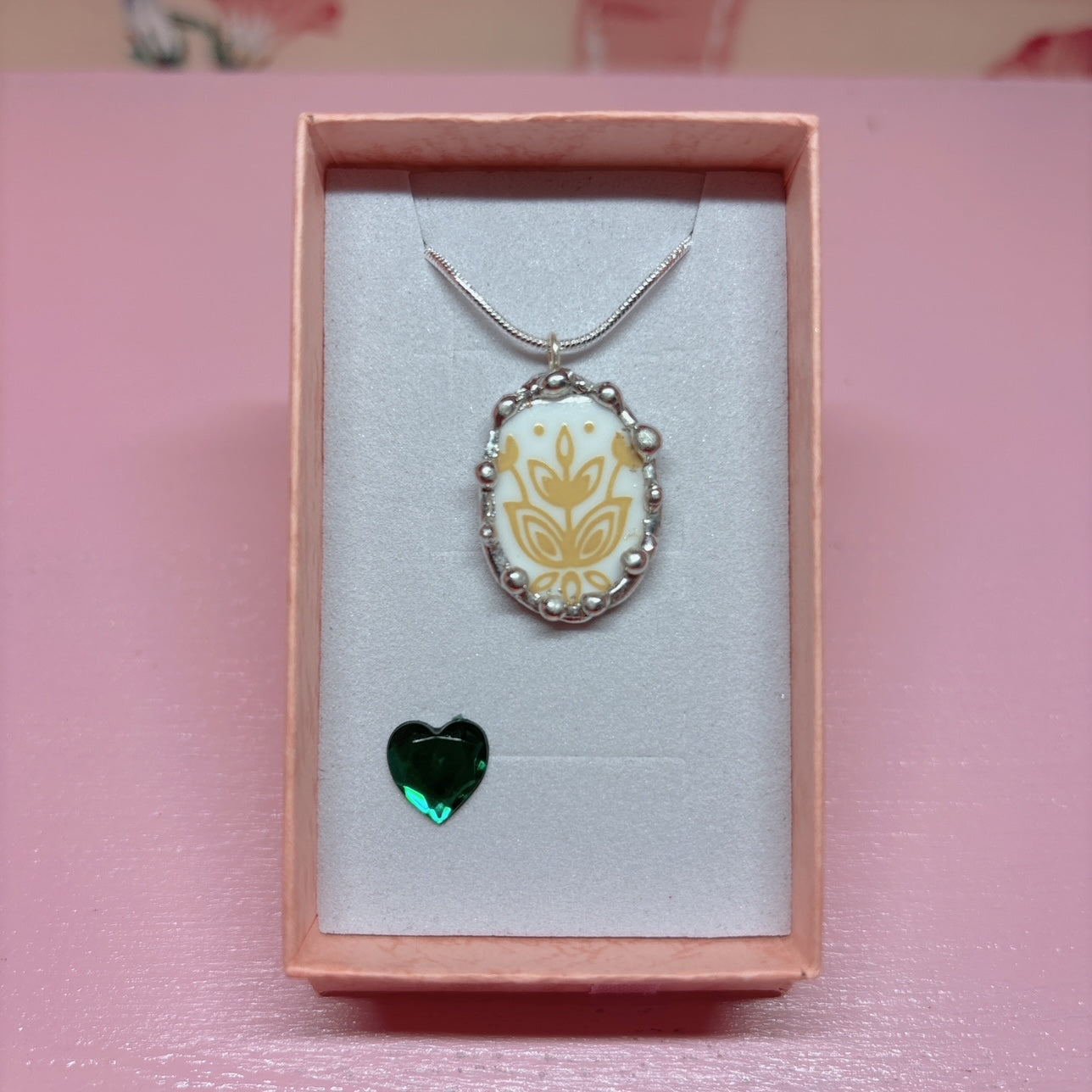 Corelle Flower Necklace