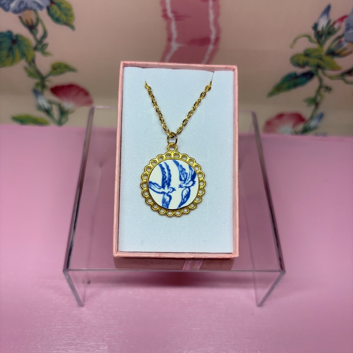 Gilded Blue Willow Necklace