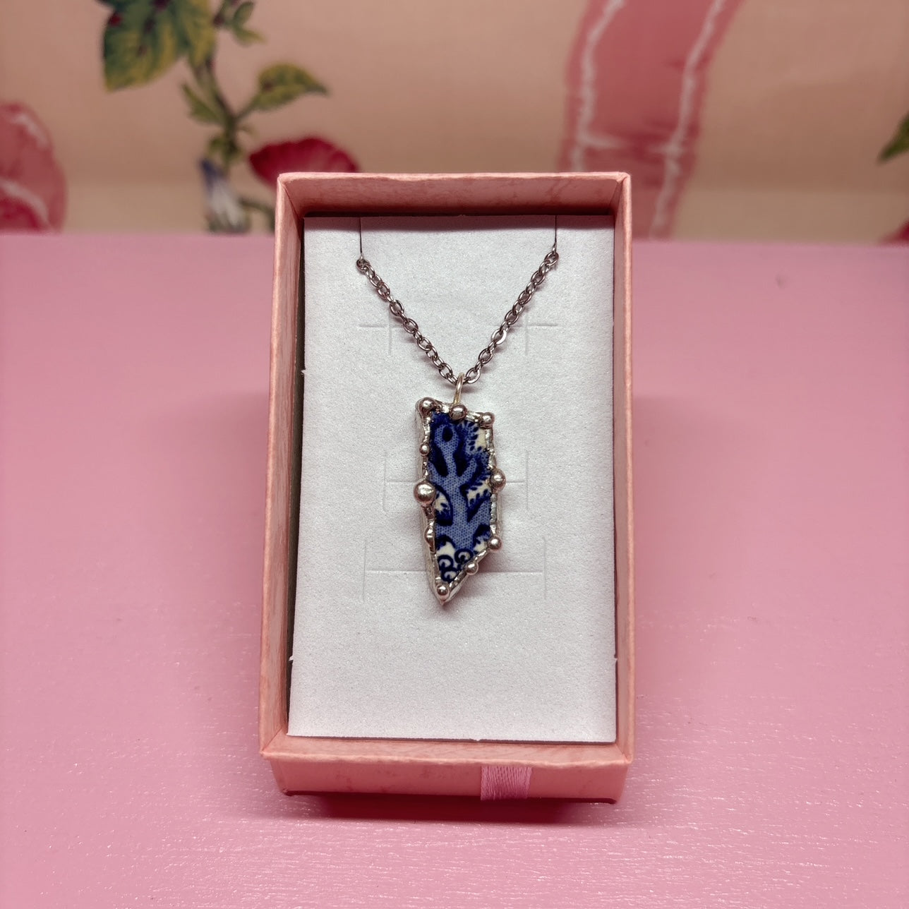 Dainty Organic Shaped Blue Willow Necklace