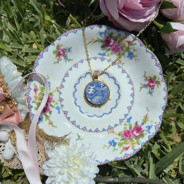 Gilded Blue Willow Necklace