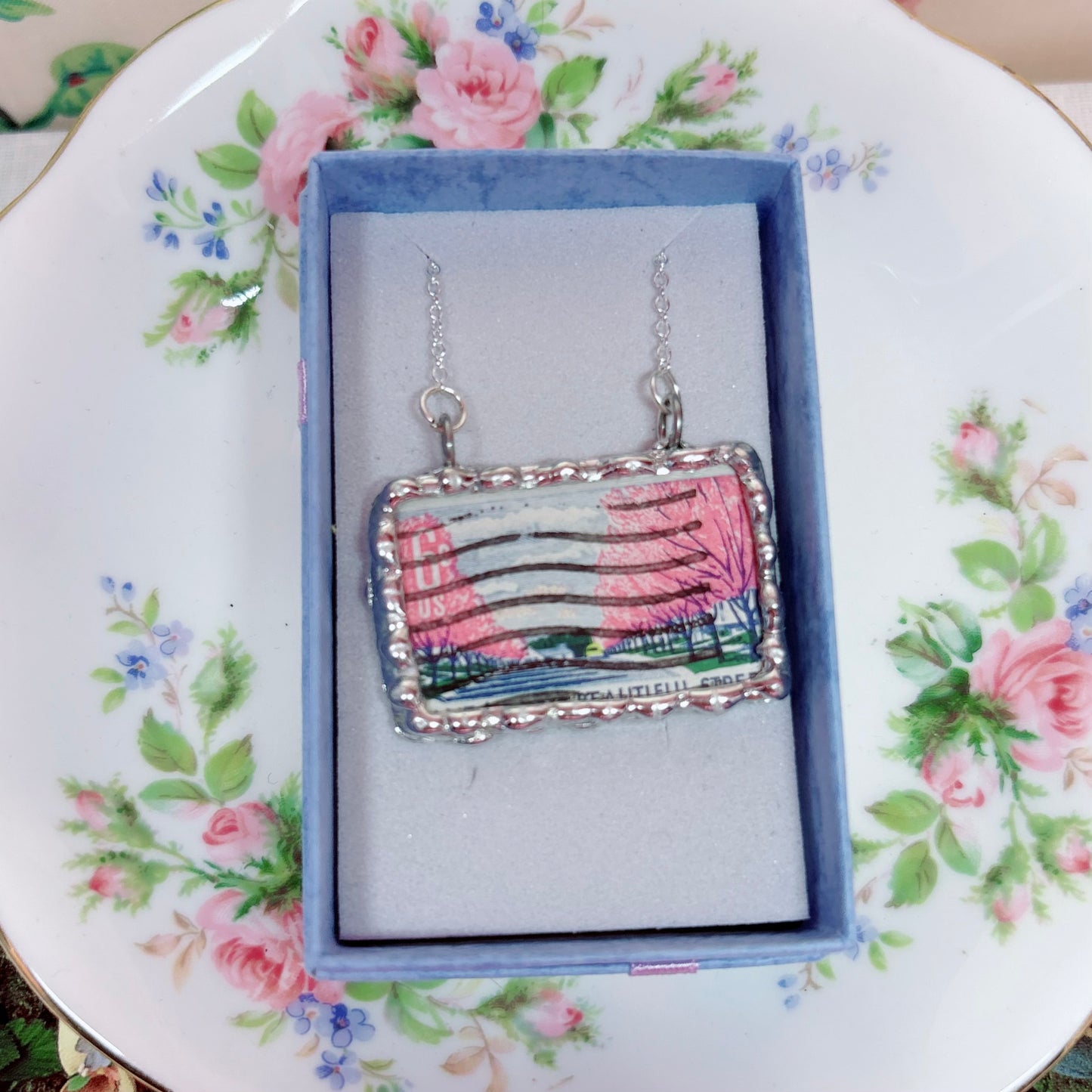 Vintage Stamp United States Beauty