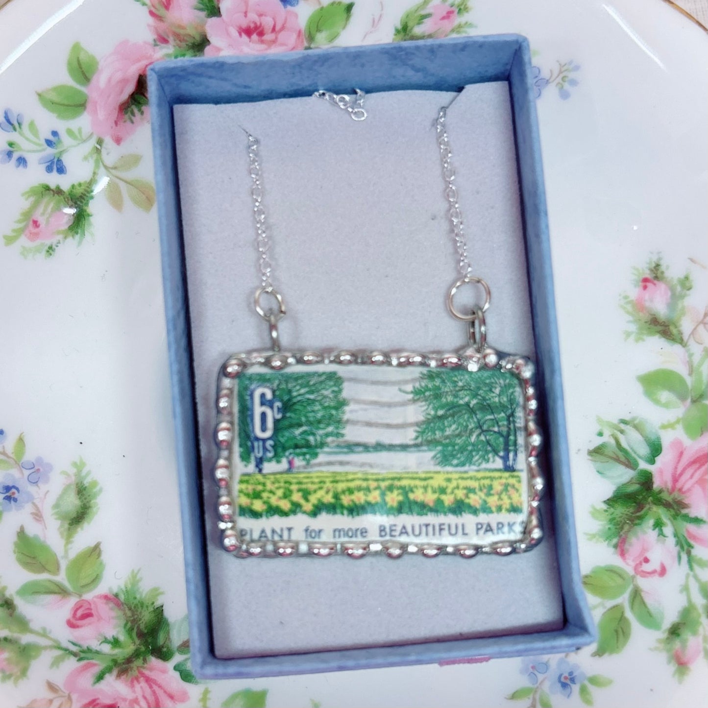 Vintage Stamp United States Beauty