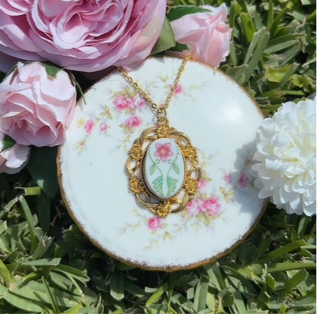 Gilded Lenox Necklace