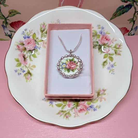 Vintage Royal Rosina Necklace