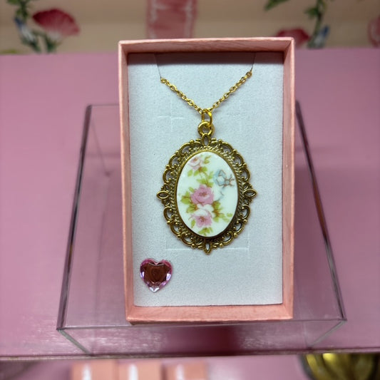 Gilded Filigree Style Bouquet Necklace