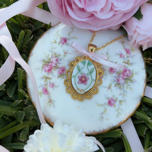 Gilded Lenox Necklace