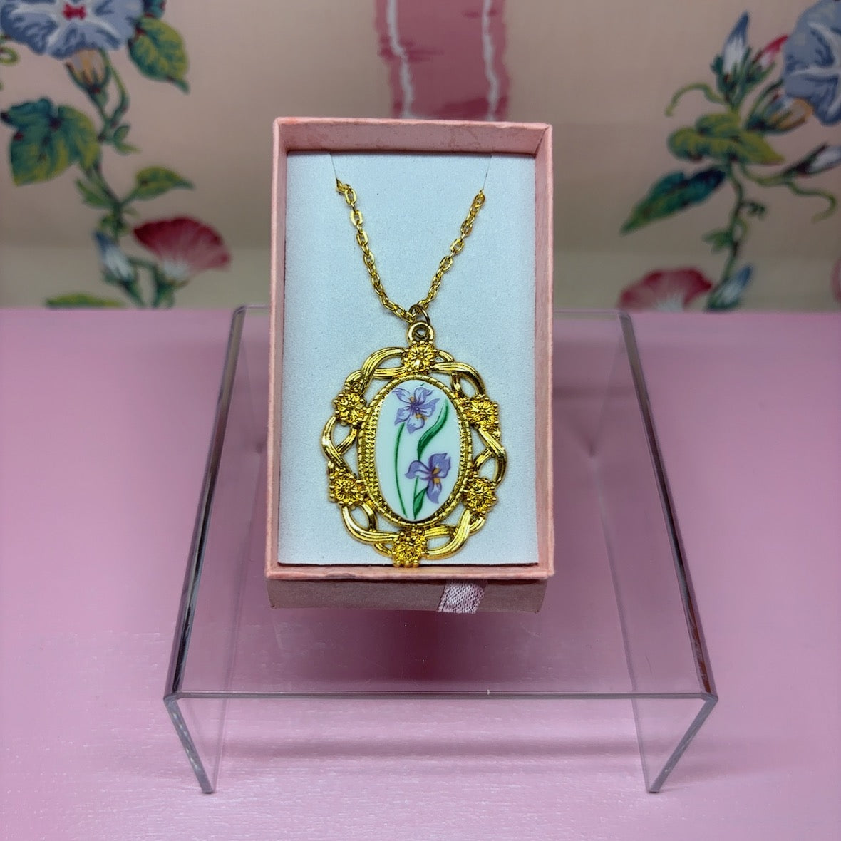 Gilded Lenox Necklace