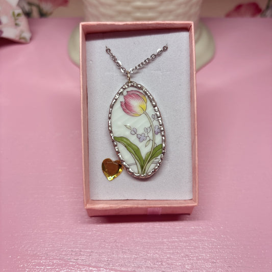 Oval Tulip Necklace