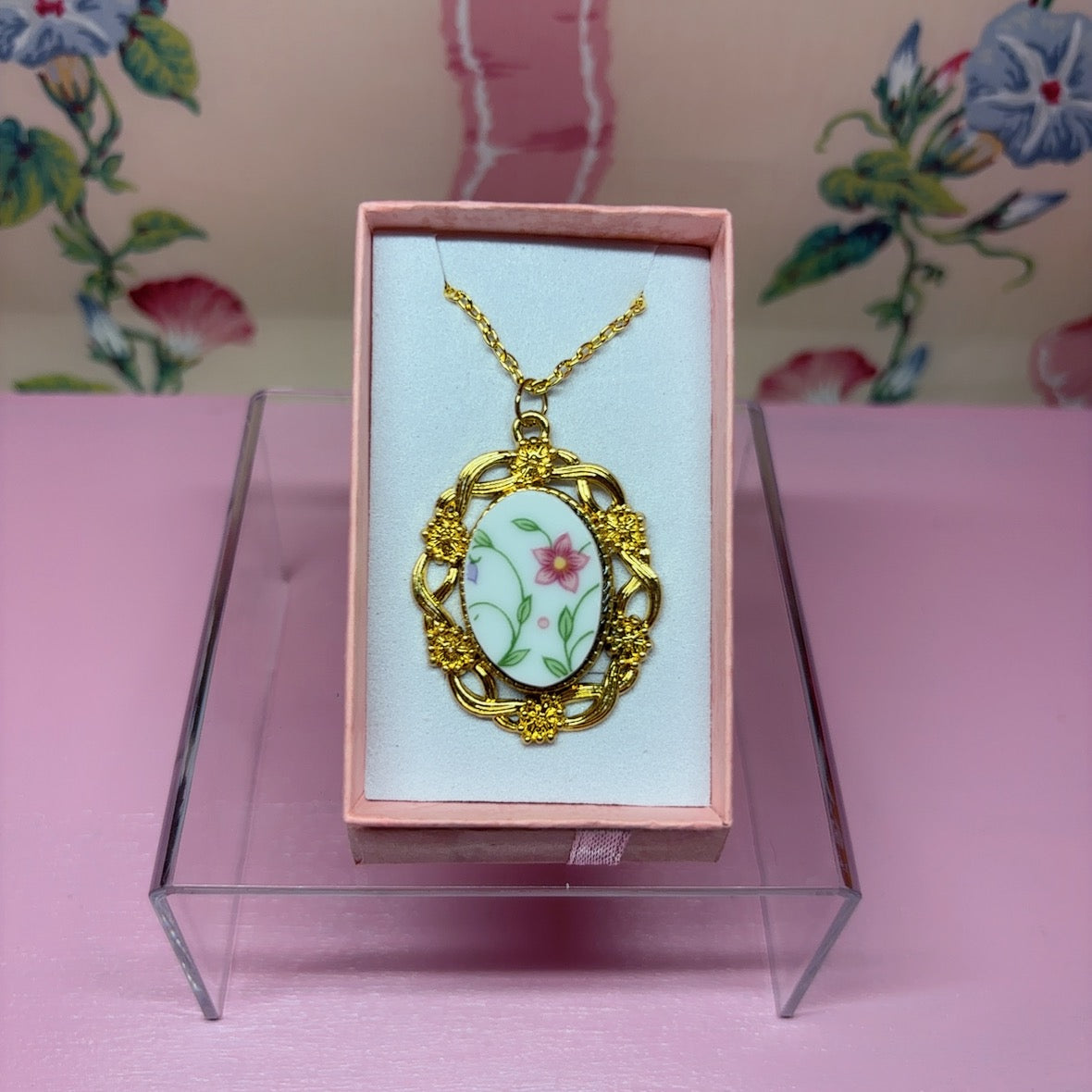 Gilded Lenox Necklace