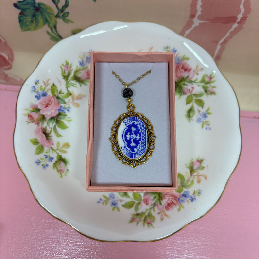 Gilded Blue Willow Necklace