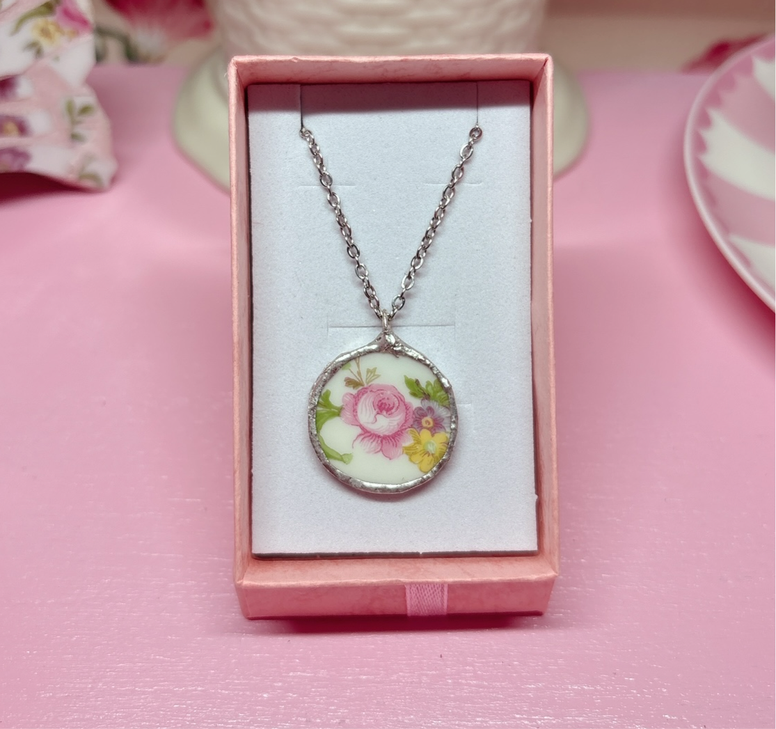 Round Soft Rose Bloom Necklace