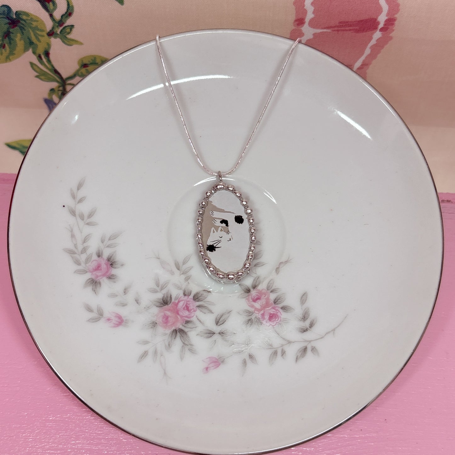 Stylized Kitty Necklace