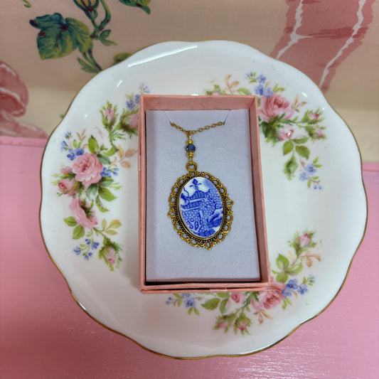 Gilded Blue Willow Necklace