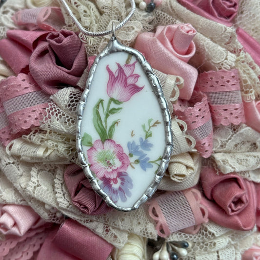 Teardrop Bouquet Necklace