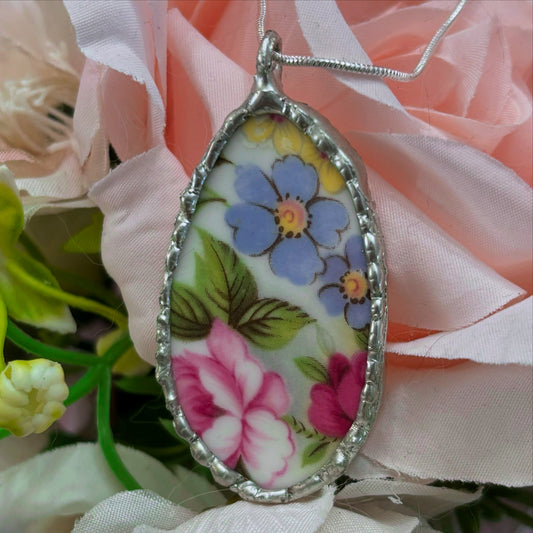 Oval Bouquet Necklace