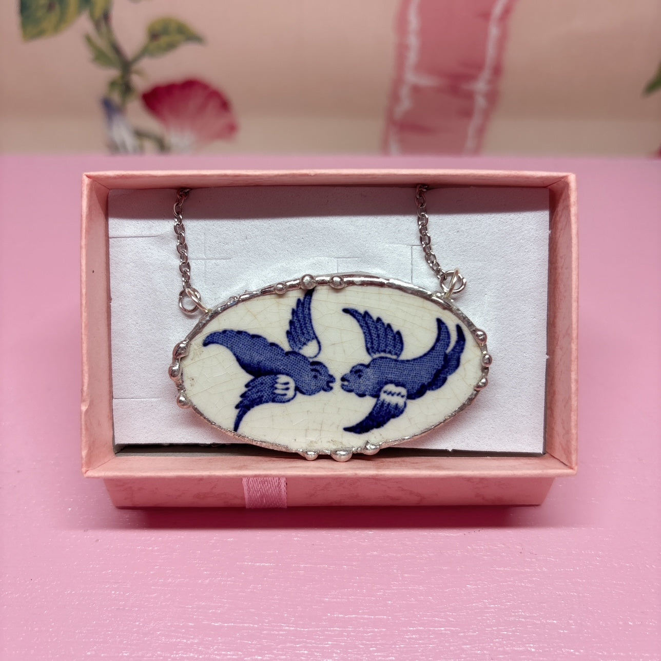 Daring Oval Shaped Blue Willow Necklace