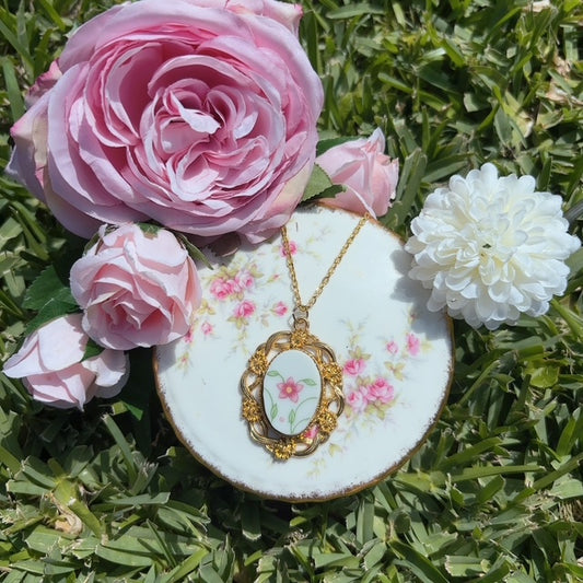Gilded Lenox Necklace