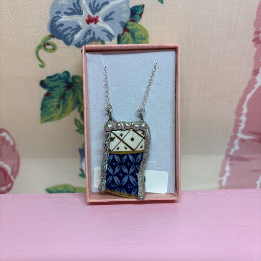 Vintage Blue Willow Necklace