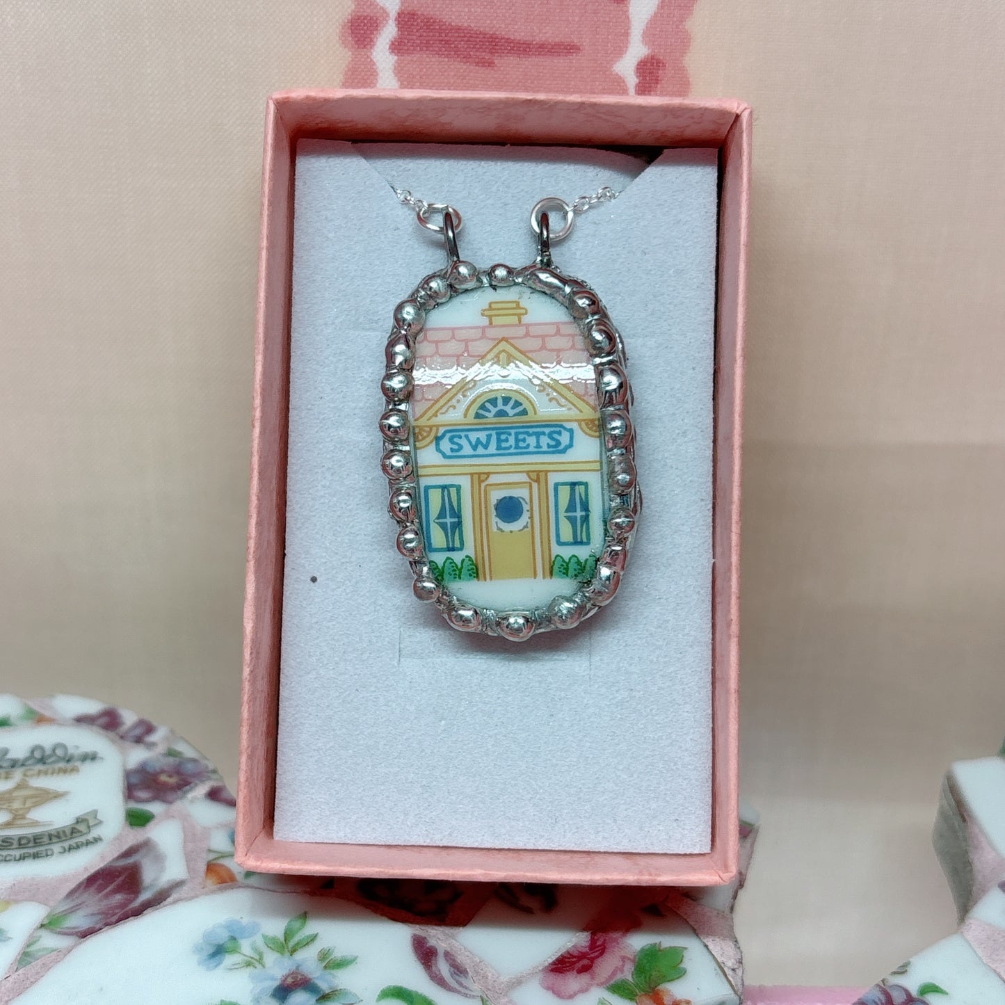 Lenox Spice Village Sweets Necklace Small