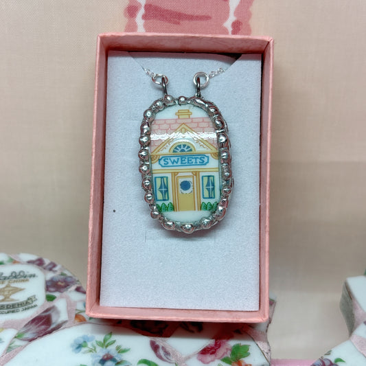 Lenox Spice Village Sweets Necklace Small