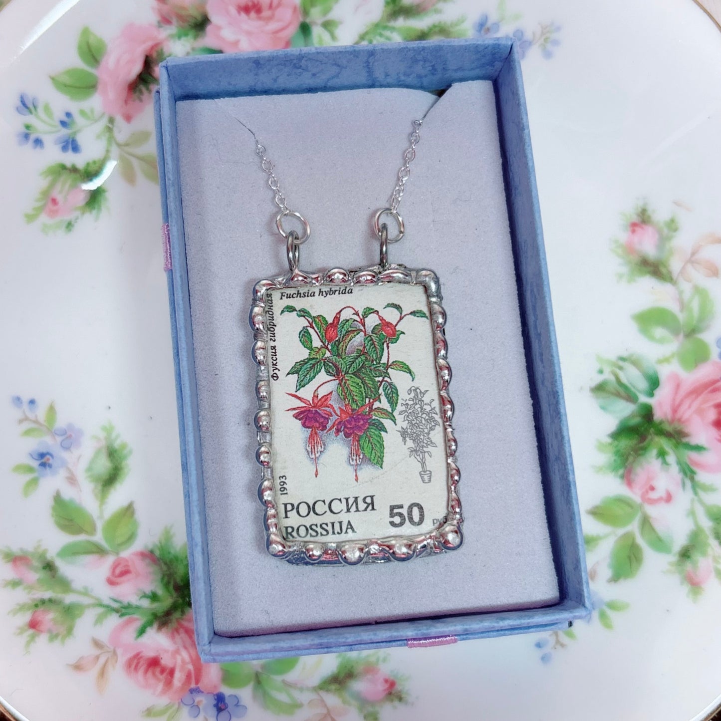 Vintage Stamp Russia Fuchsia